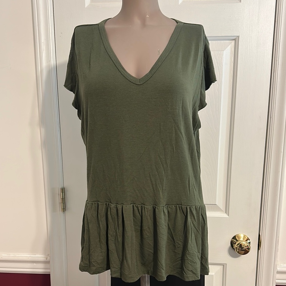 Time and Tru Flutter Sleeve Peplum Waist Top